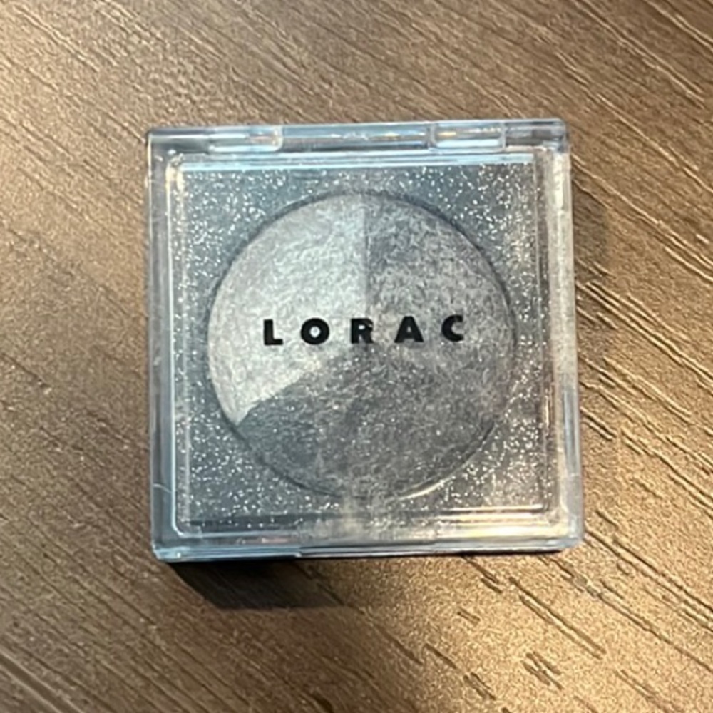 Smokey eyeshadow trio palette